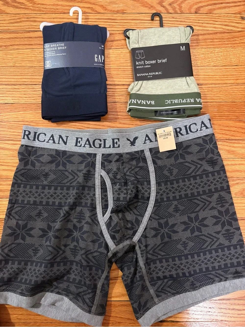LOT of 3 NWT Men’s Boxer Briefs MEDIUM- American Eagle, Gap, BR Factory
